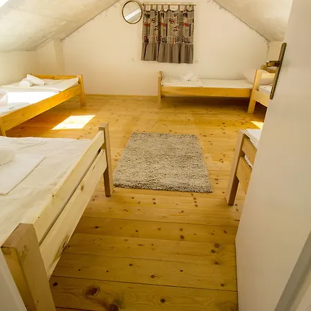 Vandrarhem Hostel Omis