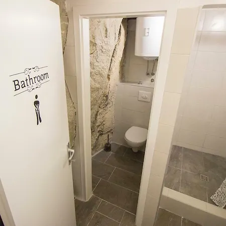 Vandrarhem Hostel Omis *