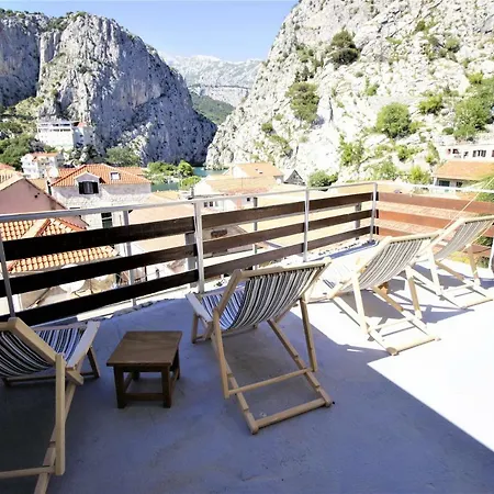 Hostel Omis Vandrarhem Omiš