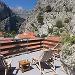 Hostel Omis