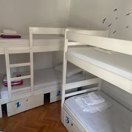 Hostel Omis * Omis
