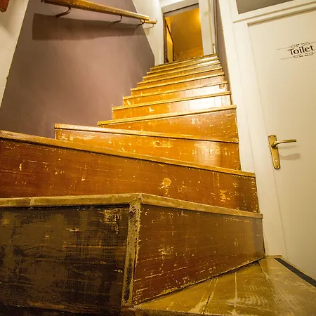 Hostel Omis *