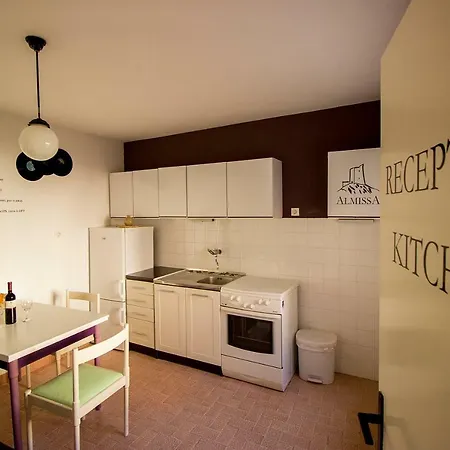 Hostel Omis