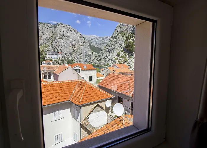 Hostel Omis Ostello *