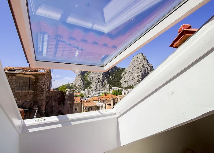 Hostel Omis Ostello *
