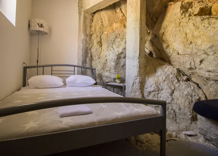 Hostel Omis Ostello Omiš